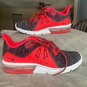 Red and Black Nike Air Max’s size 7.5